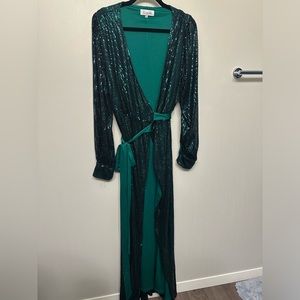 Gorgeous Sequined Robe